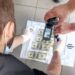 У Запоріжжі чиновника затримали «на гарячому»