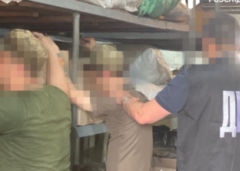 Затримали «на гарячому»: у Запоріжжі військовослужбовці розкрадали склад частини