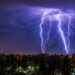 Запорізький фотограф зробив знімки грози цієї ночі