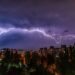 Запорізький фотограф зробив знімки освітленого блискавками неба (фото)