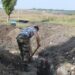 На Запоріжжі рашисти масово риють окопи