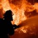 У Запоріжжі ліквідували загоряння гаража, де стояв припаркований автомобіль