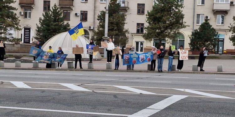 запоріжці вийшли на підтримку полонених військових