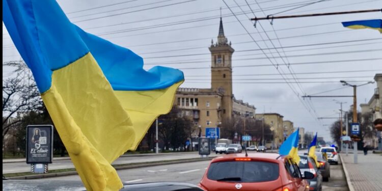 У Запоріжжі День Соборності відзначили автопробігом