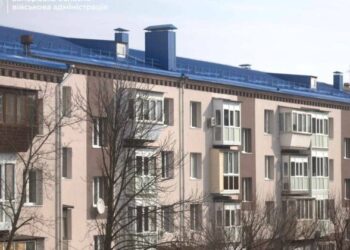 Будинок по Якова Новицького