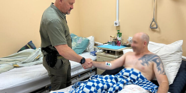 Поліцейські у лікарні
