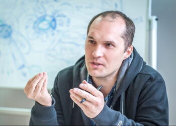 Юрій Бутусов