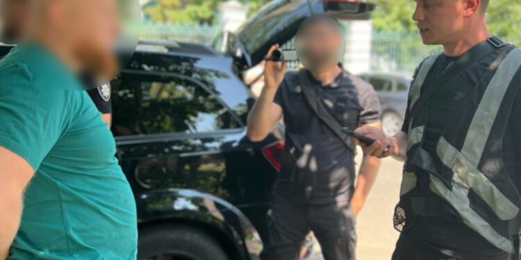 Поліція затримала чоловіка