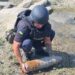 У Запоріжжі на узбережжі Дніпра виявили старі боєприпаси. ФОТО