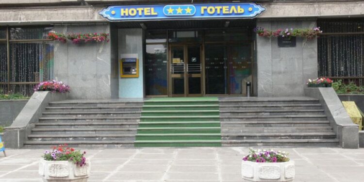 готель Україна