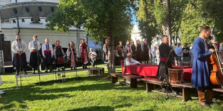 Фестиваль мистецтва «Bouquet Kyiv Stage»