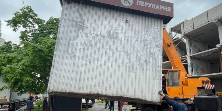 Демонтаж МАФів