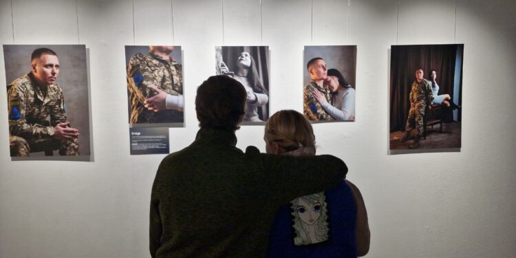 Світло, що тримає