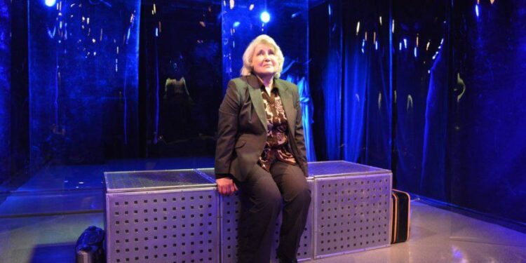 артистка Світлана Бобир