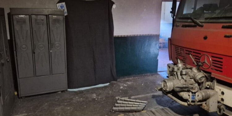 Пошкоджено пожежну частина