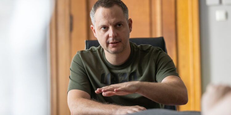 Ростислава Шурму оголосили в розшук