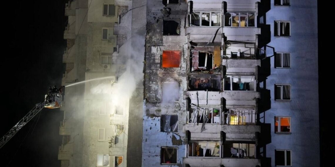 В багатоповерхівці по вул. Запорізька 2в частина будинку нижче місця влучання буде визнана непридатною для проживання.