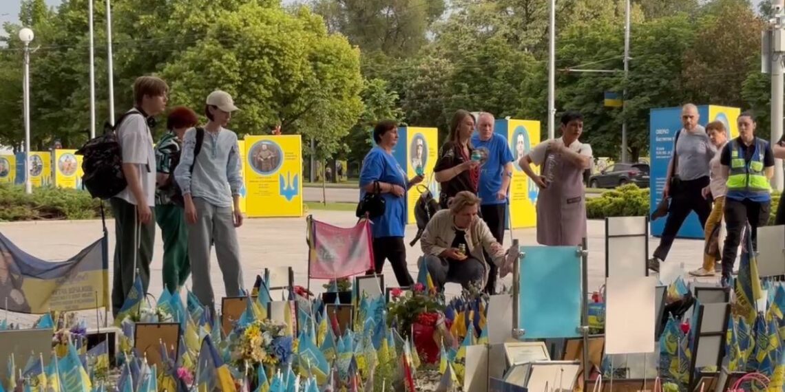 У Запоріжжі родини загиблих вшанували памʼять найрідніших