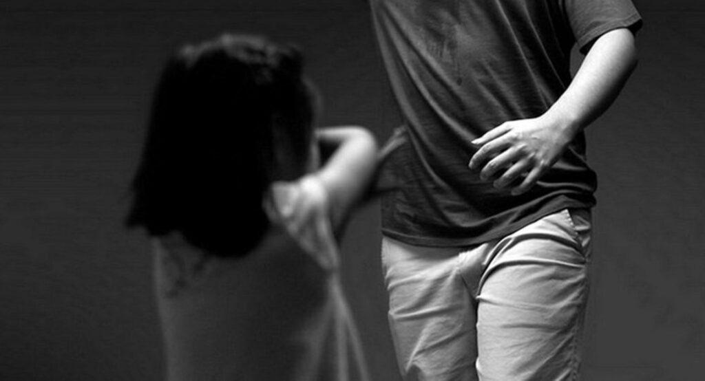 Запоріжця засудили за сексуальне насильство над донькою