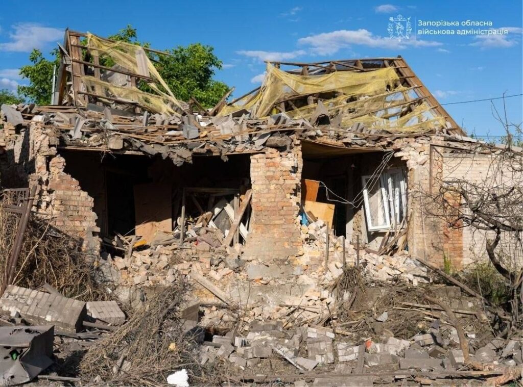 Поранено 12 людей: росіяни атакували Запоріжжя та область