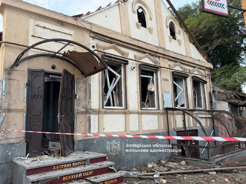 Військові РФ двічі за ніч атакували Запоріжжя – показані наслідки. ФОТО