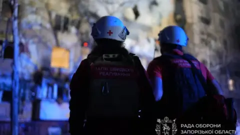 П’ятеро людей постраждали у Запоріжжі після атаки дронів: пошкоджено будинки, ТЦ і навчальний заклад