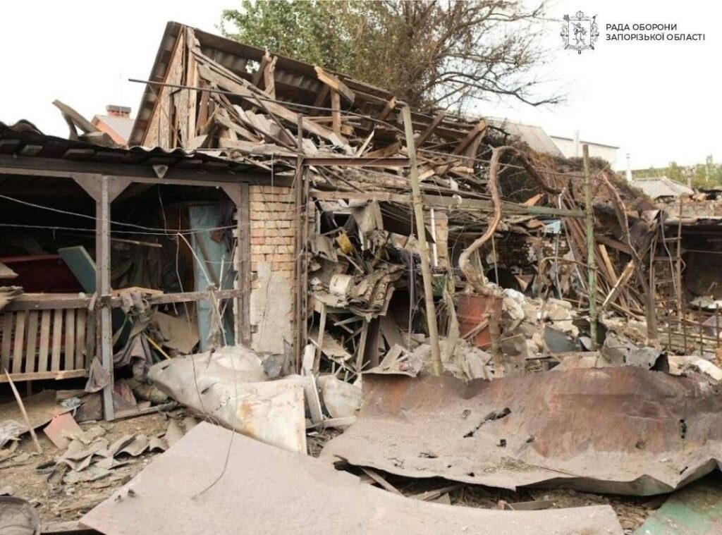 Троє людей поранені внаслідок ворожих атак на Запорізький район