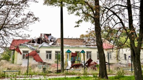 Потрібен хліб, гуманітарна допомога та буржуйки: як виживає громада під обстрілами на Запоріжжі. ФОТО
