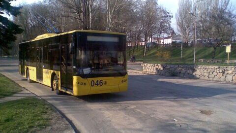 Поблизу запорізького вокзалу перенесуть зупинку транспорту